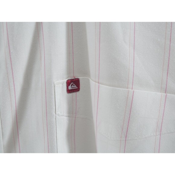 Quicksilver Mens Shirt Button Front White Short Sleeve XL Embroidered and Print‎ - Picture 4 of 10